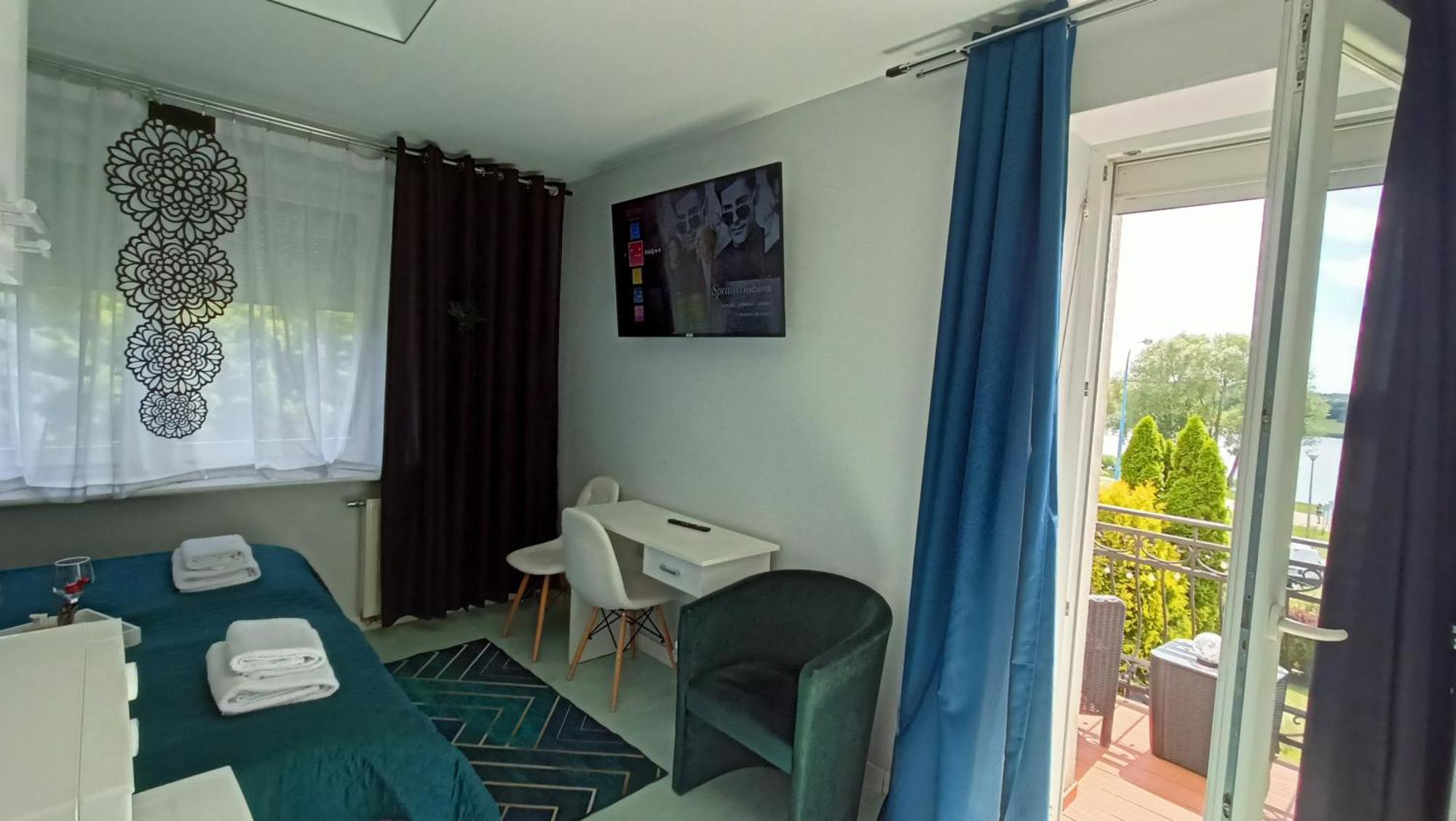 Pokoje Hotelowe Nad Zalewem Siedlce Exteriör bild